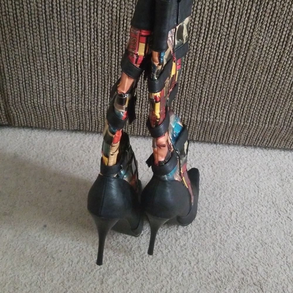 Multi colored heeled boot - Picture 5 of 6